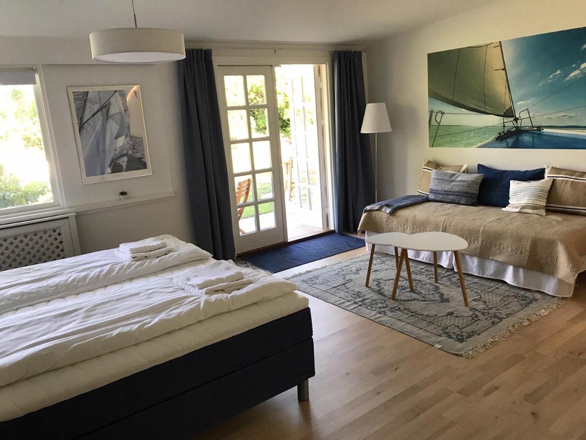Trouville Bed & Breakfast Hornbaek Exterior photo