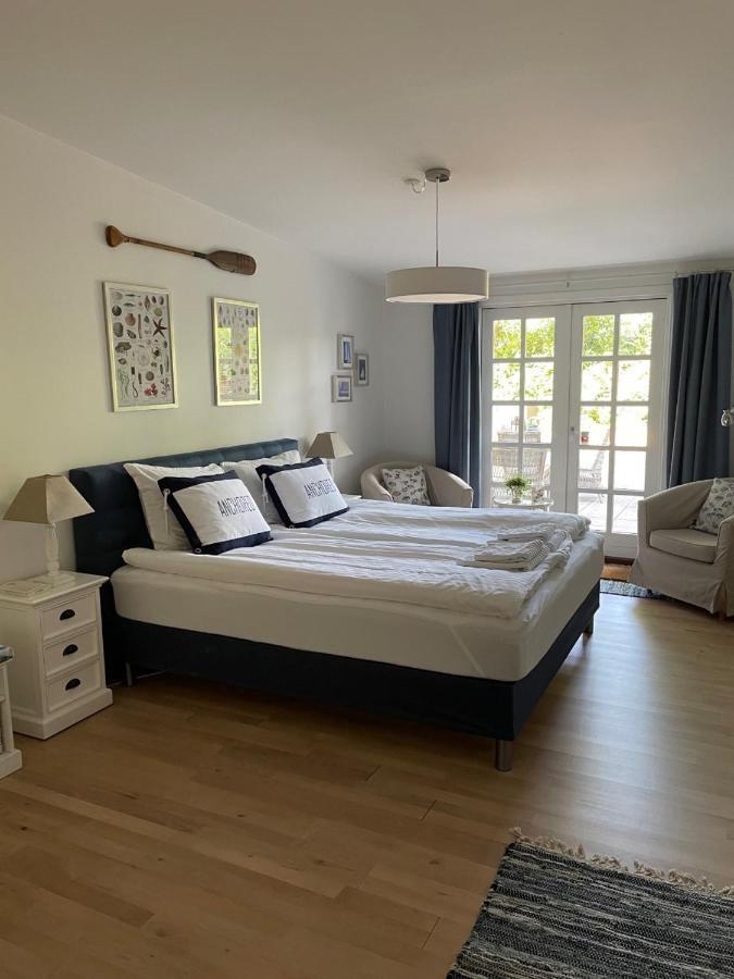 Trouville Bed & Breakfast Hornbaek Exterior photo